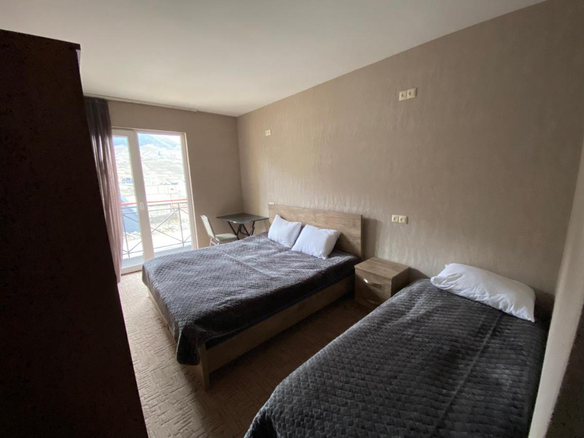 Uptown Boutique Kazbegi Hotel Luaran gambar