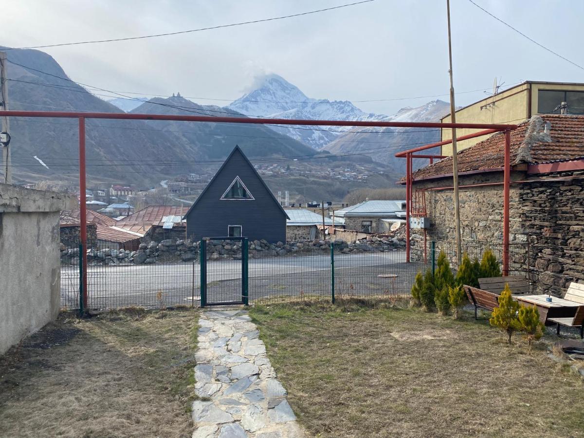 Uptown Boutique Kazbegi Hotel Luaran gambar