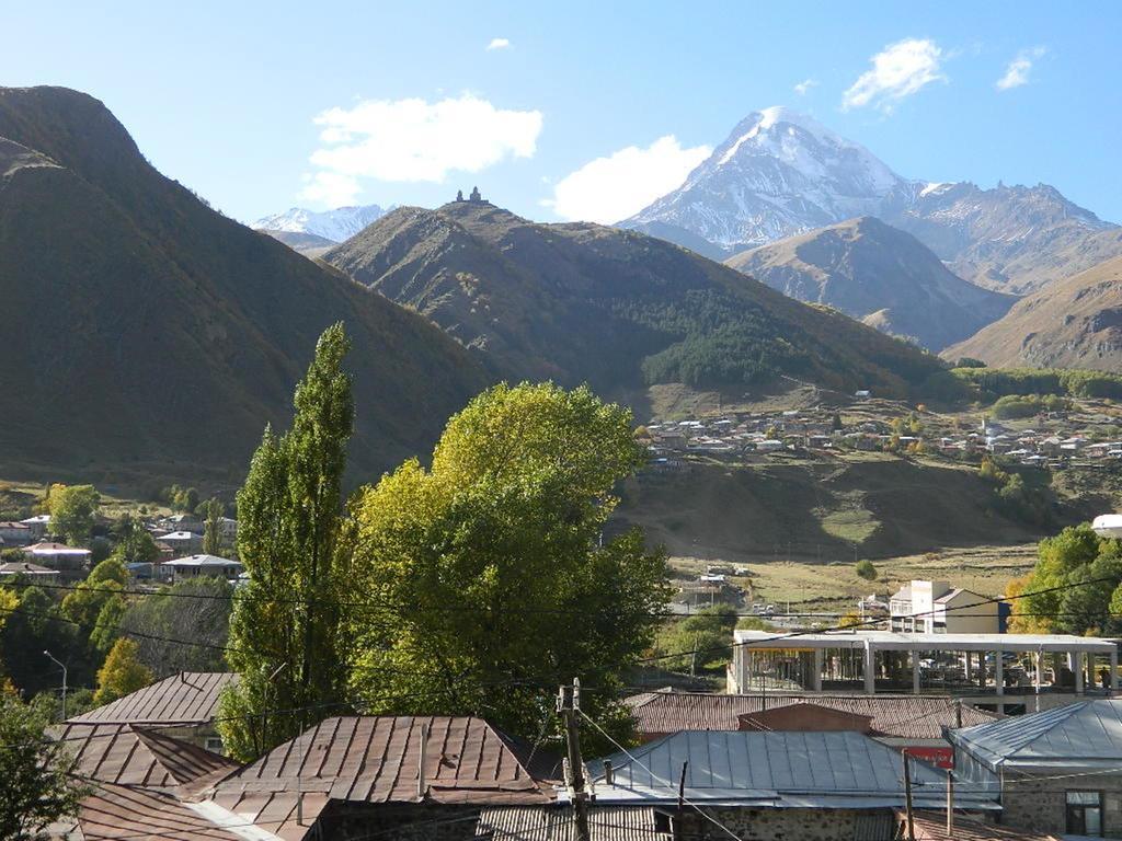 Uptown Boutique Kazbegi Hotel Luaran gambar