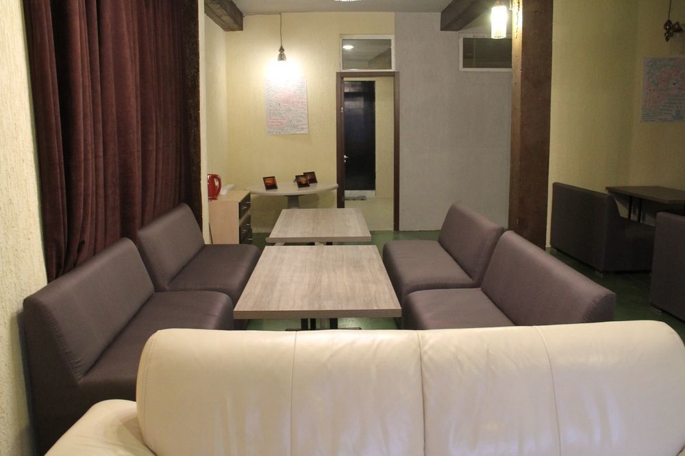 Uptown Boutique Kazbegi Hotel Luaran gambar