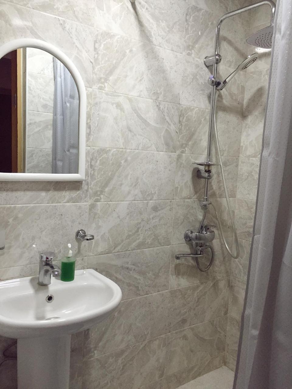Uptown Boutique Kazbegi Hotel Luaran gambar